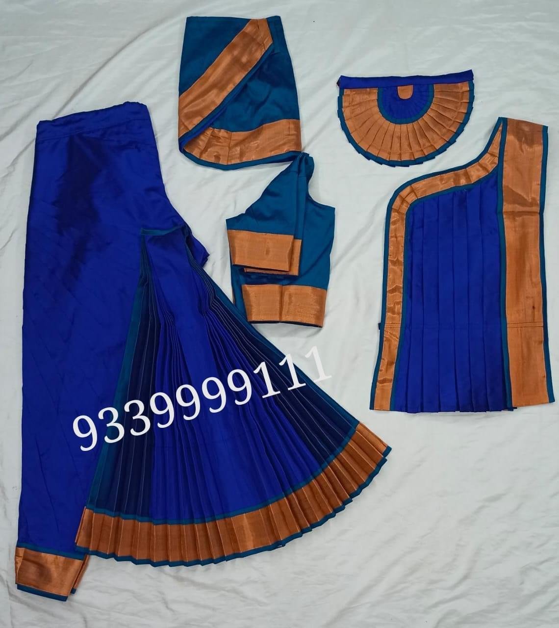 Pink and Blue Laces Kids Half Sleeves Bharatanatyam Costume at Rs 500 in  Mathura